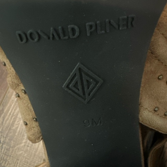 Donald J Pliner Tan Suede Peep-Toe Women's Shoes Size 9 - Picture 11 of 14